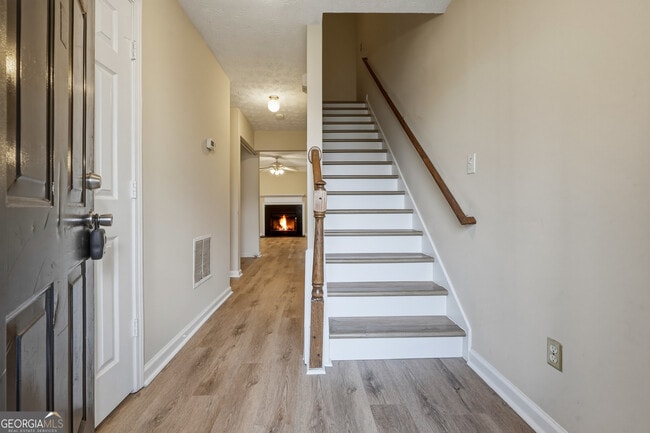 Building Photo - 1242 Vintage Pointe Dr