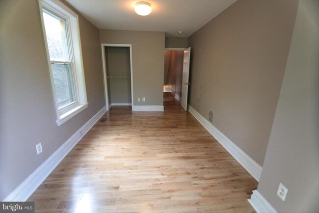 Foto del edificio - 1732 N Sydenham St