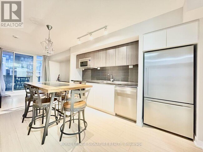 Building Photo - 85-385 Queens Wharf Rd