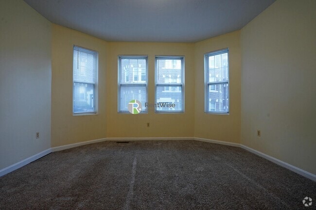 Building Photo - 8 Lorraine Terrace