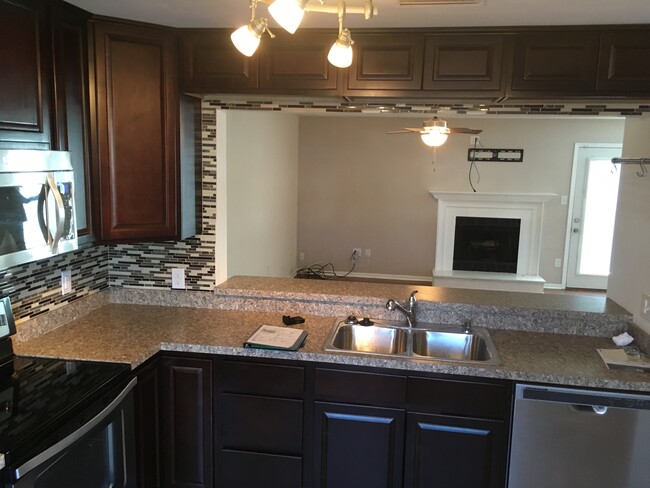 Building Photo - 3909 Lansing Ct
