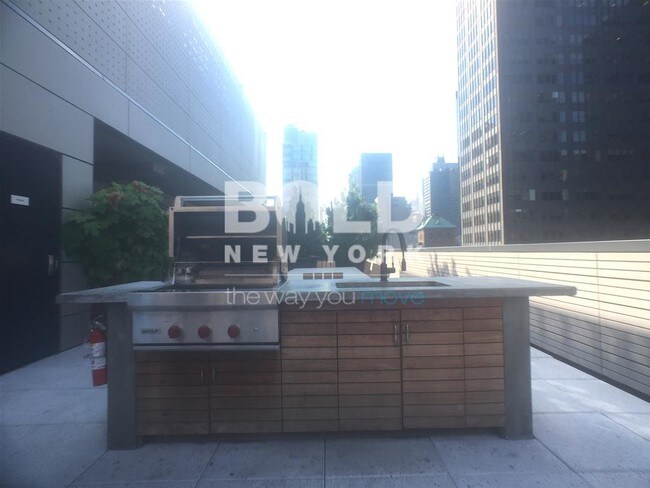 Foto del edificio - 200 E 39th St