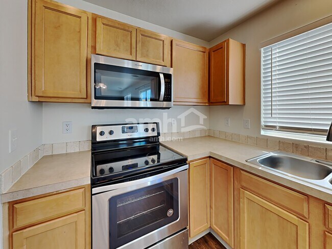 Foto del edificio - 19637 Cumberland Way