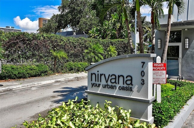 Foto del edificio - 680 NE 64th St