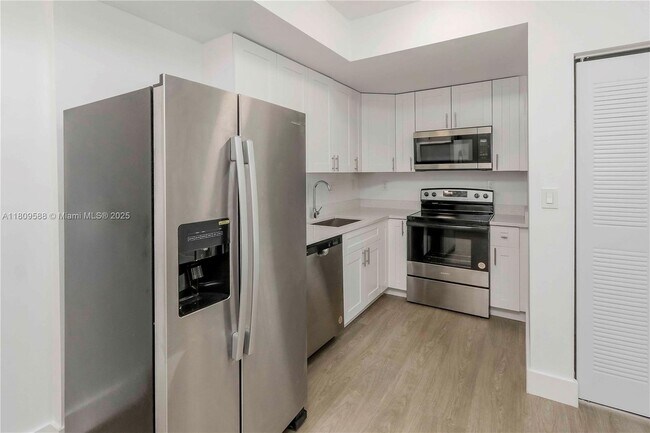 Foto del edificio - 1620 NW 18th St