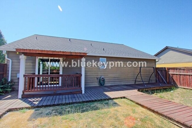 Building Photo - 3 Bed, 2 Bath Home in Battle Ground