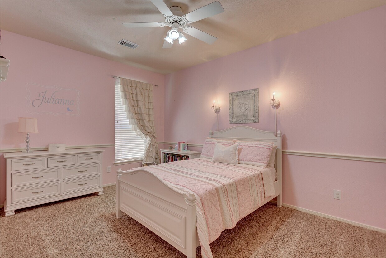 Building Photo - 19 S Linton Ridge Cir