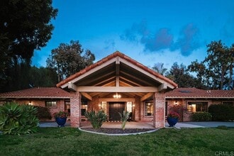 Building Photo - 17473 Luna De Miel