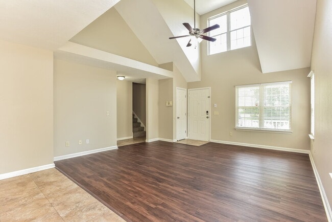 Building Photo - 1118 Benton Mason Dr