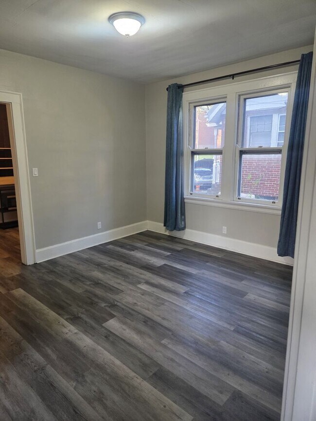 Foto del edificio - 6306 Chandler St