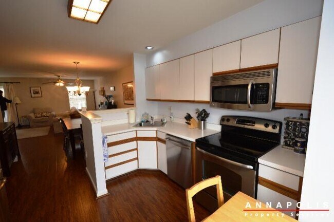 Foto del edificio - 935 forest hills ave