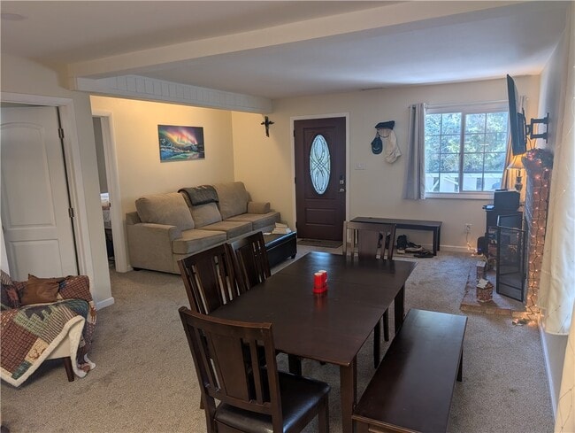 Building Photo - 43428 Bow Canyon Rd