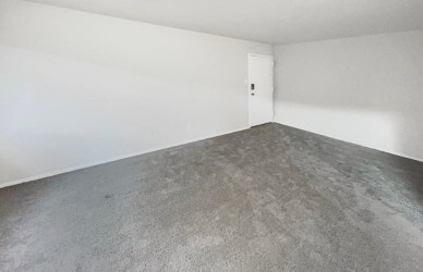 Foto del edificio - 8002 Chanute Pl