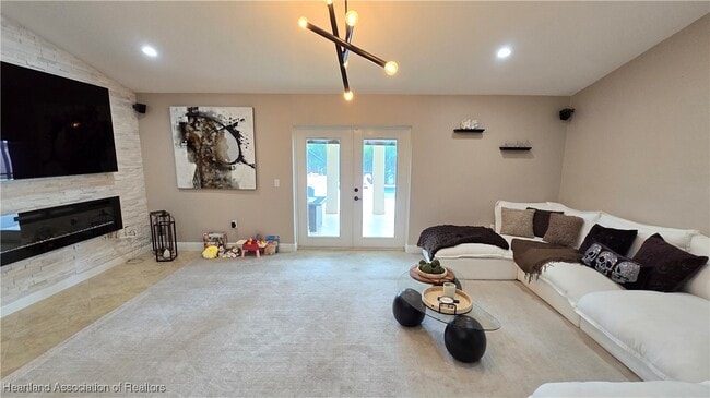 Foto del edificio - 268 Grosbeak Ave