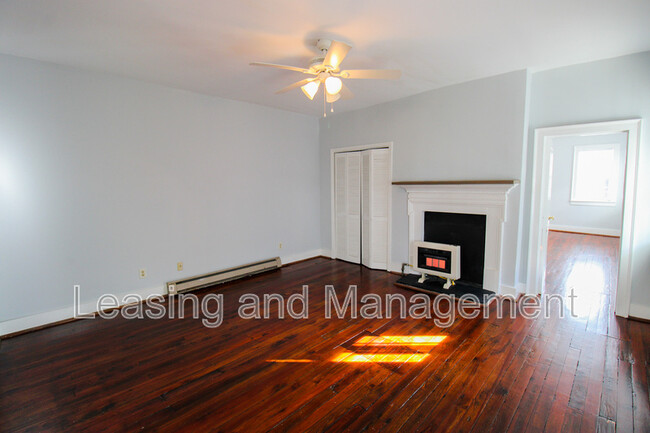 Building Photo - 27 Archdale St
