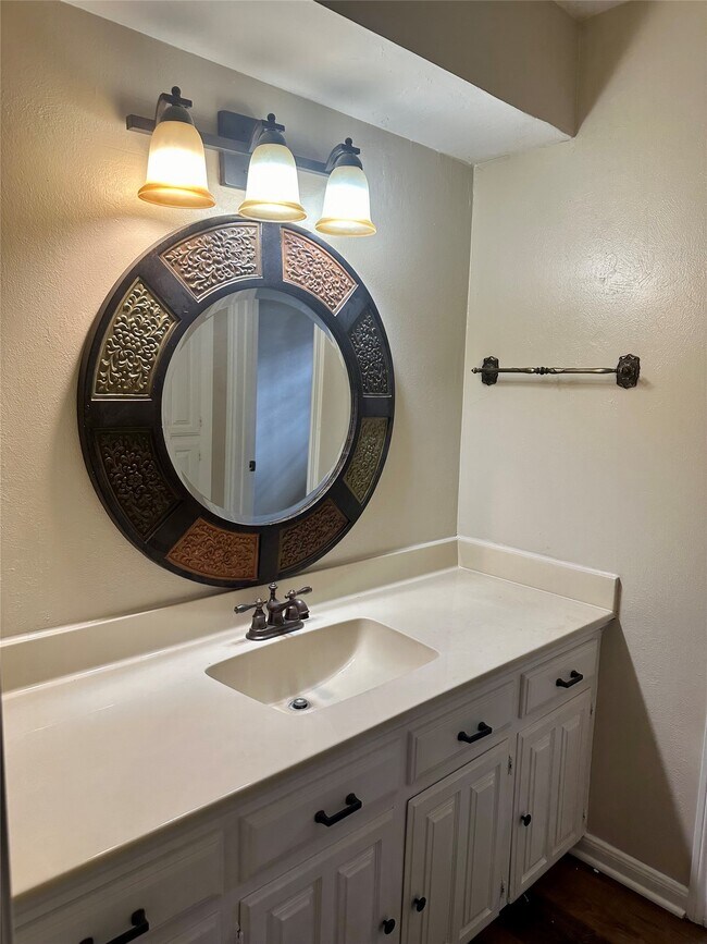 Foto del edificio - 103 Wroxton Dr