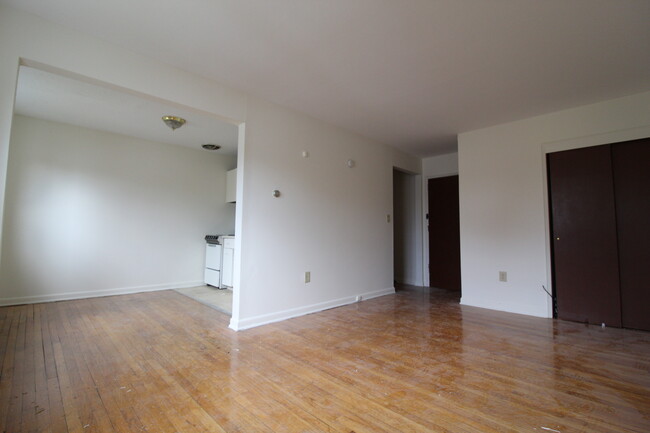 Foto del edificio - 33 Burnside Ave