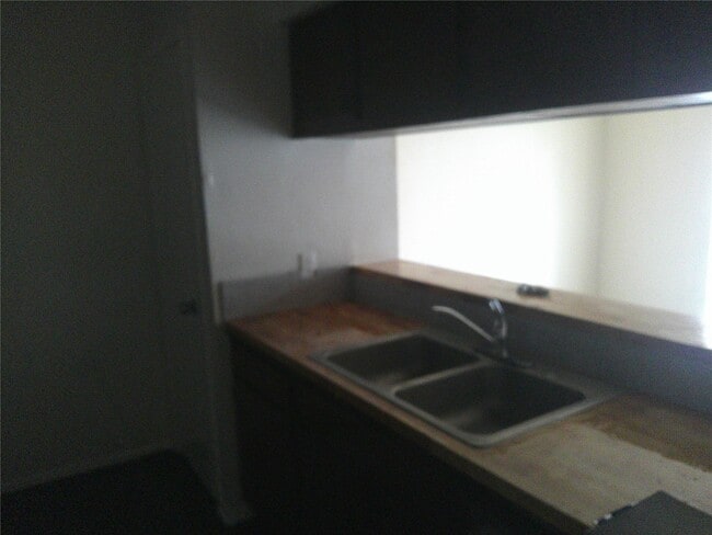 Building Photo - 5771 Easthampton Dr