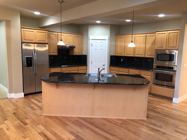 Foto del edificio - 10412 91st St Ct SW