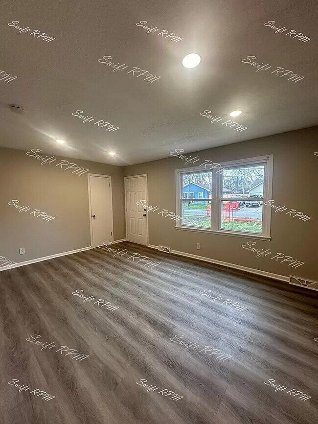 Foto del edificio - 1206 E Loula St