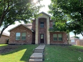 Building Photo - 2816 Lake Vista Dr