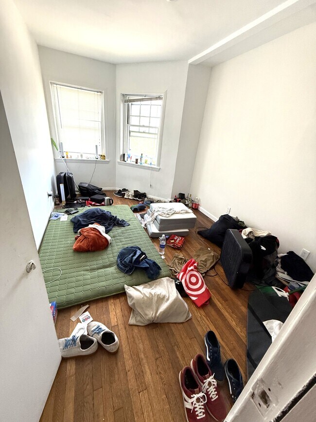 Foto del edificio - 923 Beacon St