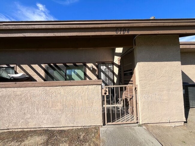 Building Photo - 45546 Aladdin St
