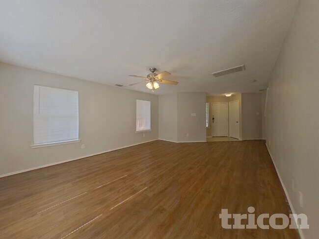Foto del edificio - 33107 Cottonwood Bend