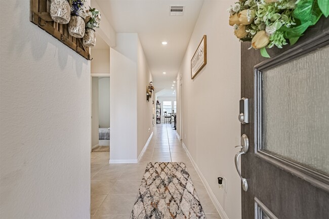 Building Photo - 10409 Deussen Ln