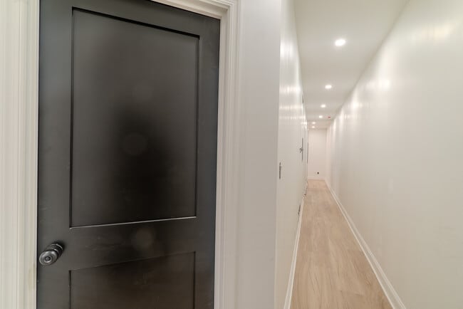 Foto del edificio - 6131 W Jefferson St