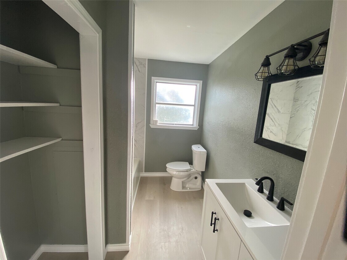 Foto del edificio - 13068 TX-146