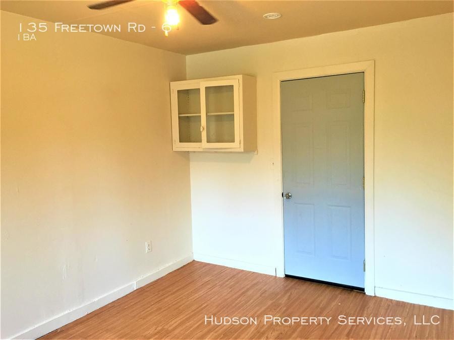Building Photo - 135 Freetown Rd
