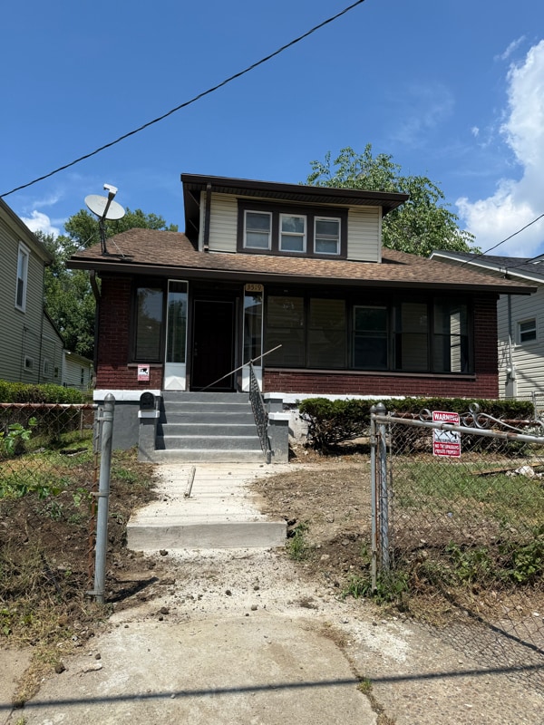 Building Photo - 3519 River Park Dr