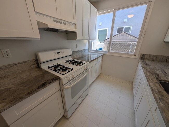 Building Photo - 1509 Orange Grv Ave