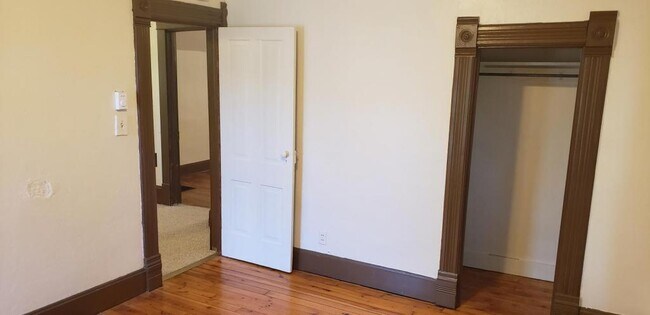 Foto del edificio - 109 N. Rusk