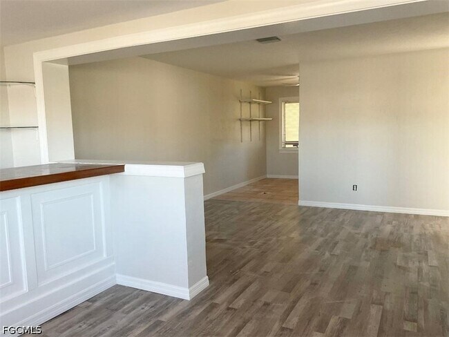 Building Photo - 334 Palmetto Dr