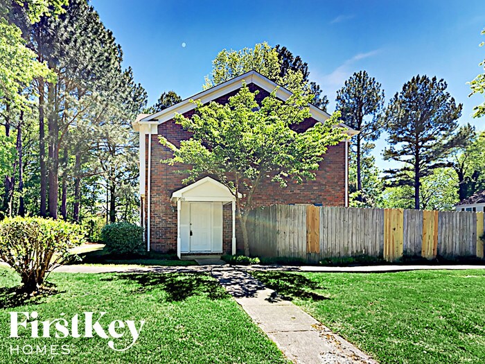 Primary Photo - 2600 Stratford Ln