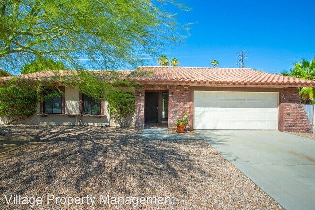 Building Photo - 3 br, 2 bath House - 352 W. Dominguez Road