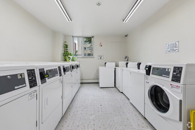 Interior Photo - 80 Cosburn Avenue