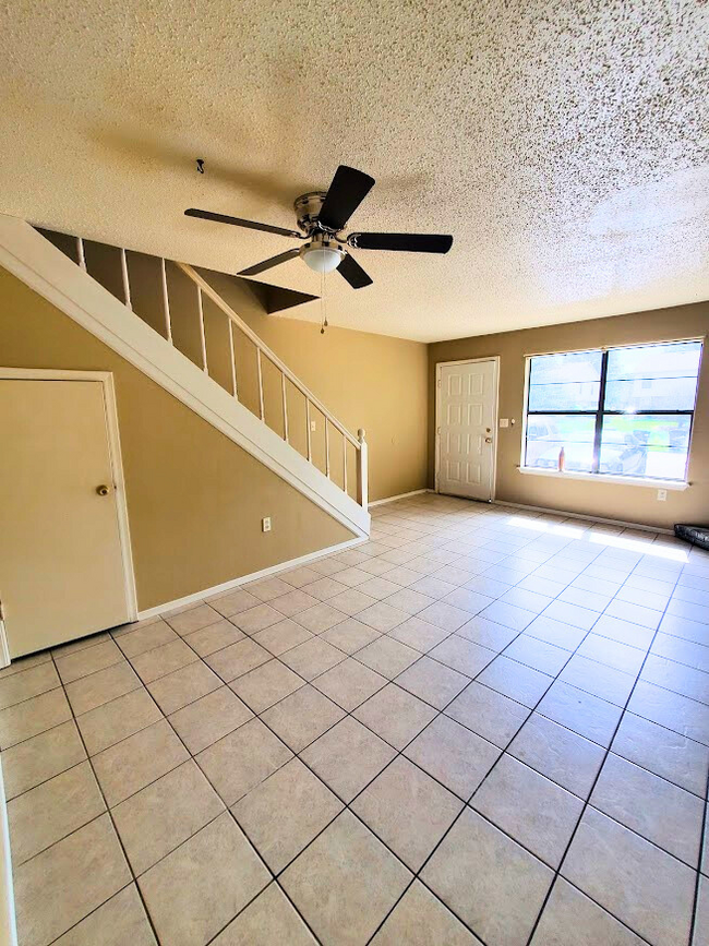 Foto del edificio - 721 Beverly Ln