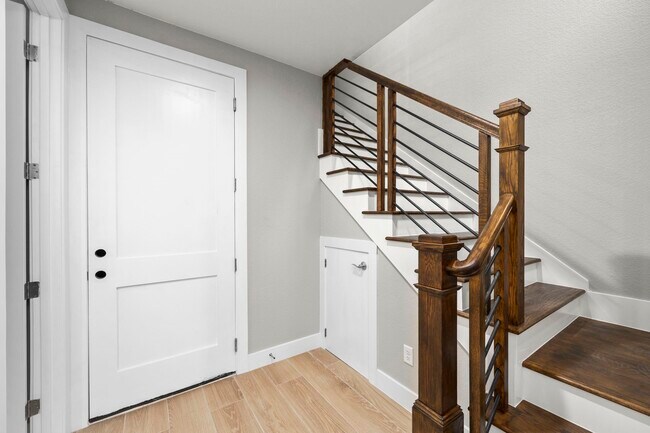 Foto del edificio - 2310 Detering St