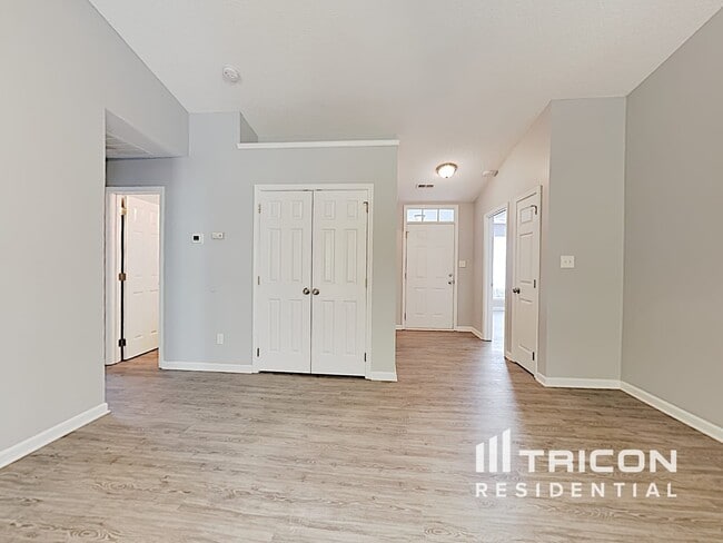 Building Photo - 8004 Seattle Slew Ct