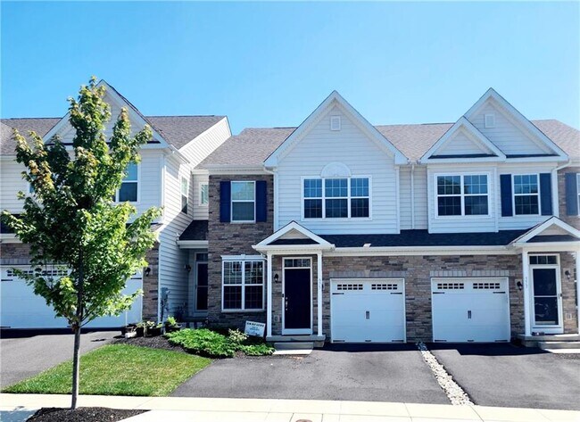 Foto del edificio - 375 Redclover Ln