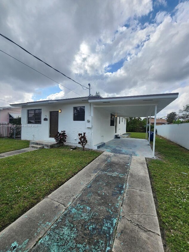 Primary Photo - 7750 NW 14th Pl