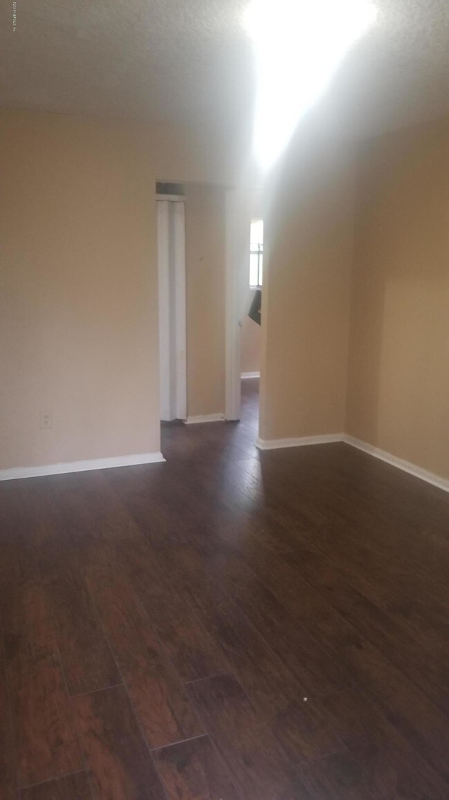 Building Photo - 2364 D St