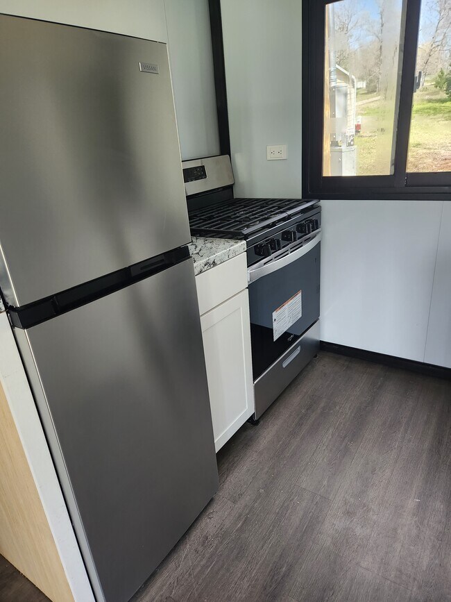 Foto del edificio - 5317 Farm to Market Rd 2259