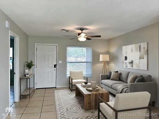 Foto del edificio - 628 Royal Palm Dr