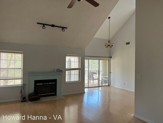 Building Photo - 3 br, 3 bath House - 389 River Forest Road