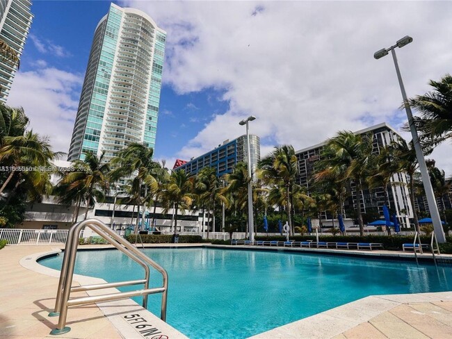 Foto del edificio - 2101 Brickell Ave