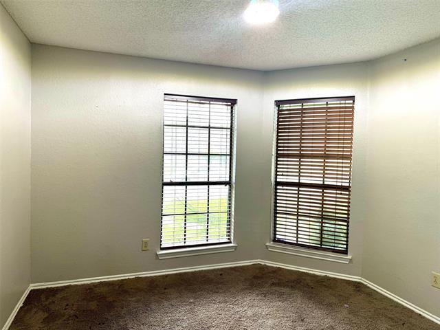 Foto del edificio - 938 Sanders Dr